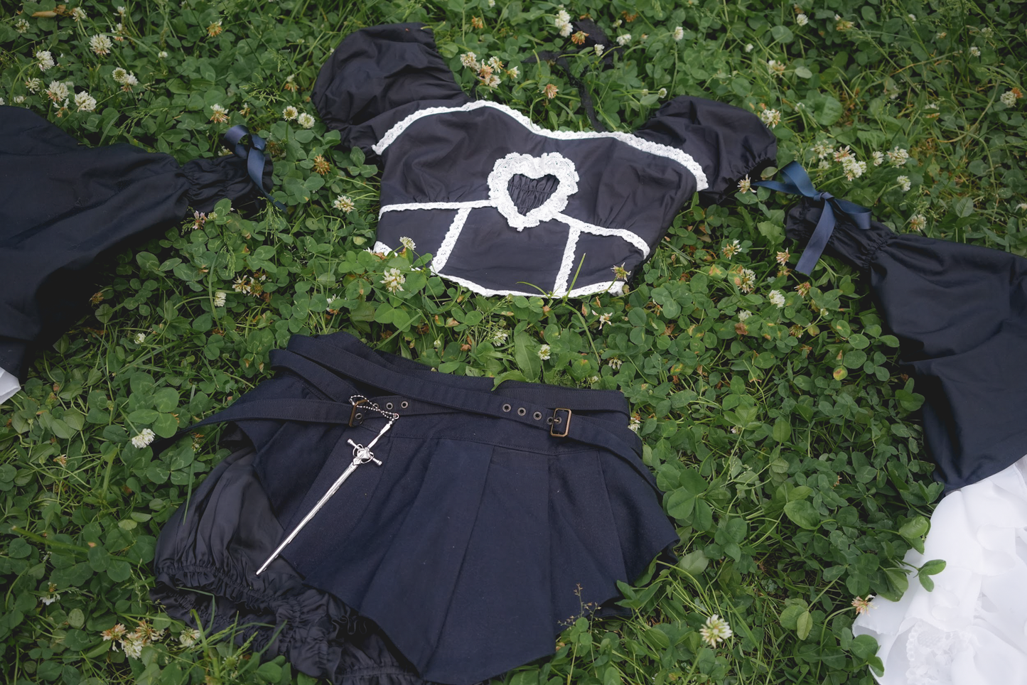 Fallen Angel Skirt (Black)