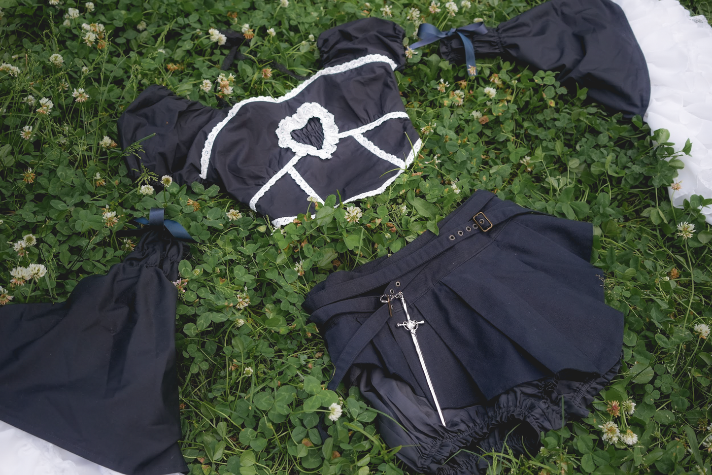 Fallen Angel Skirt (Black)
