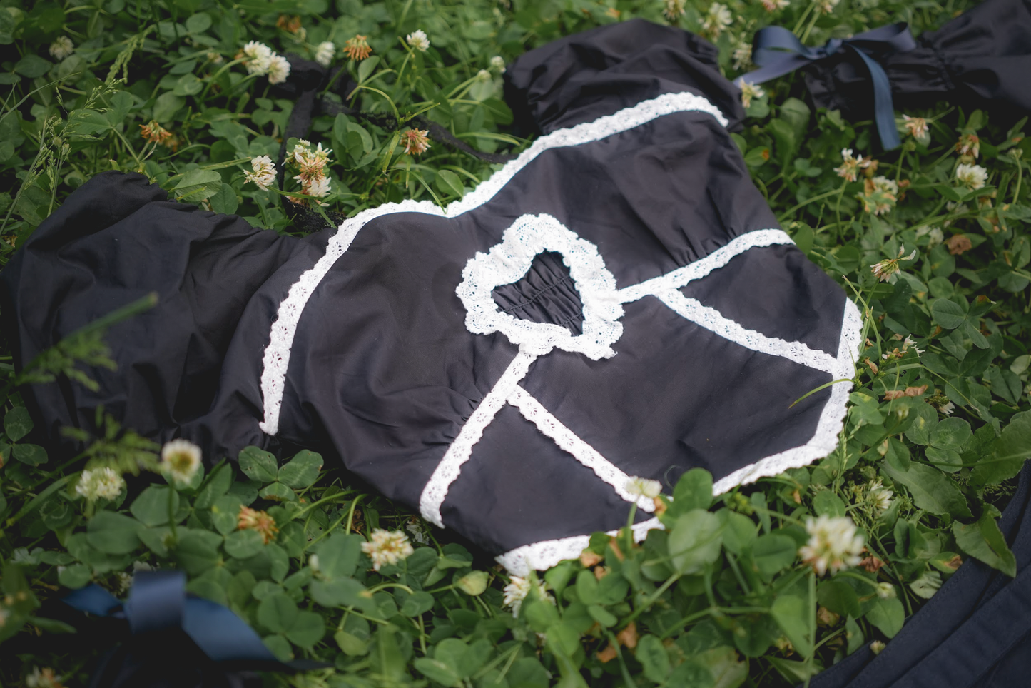Maiden's Armor Blouse (Black)