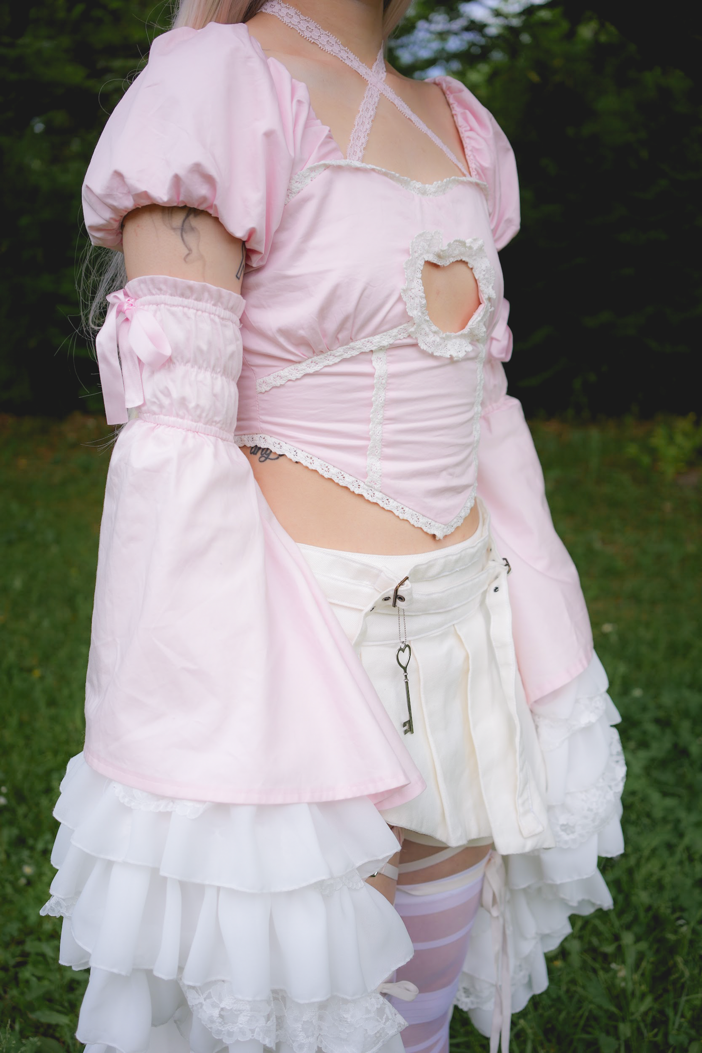 Maiden's Armor Arm Warmers (Pink)