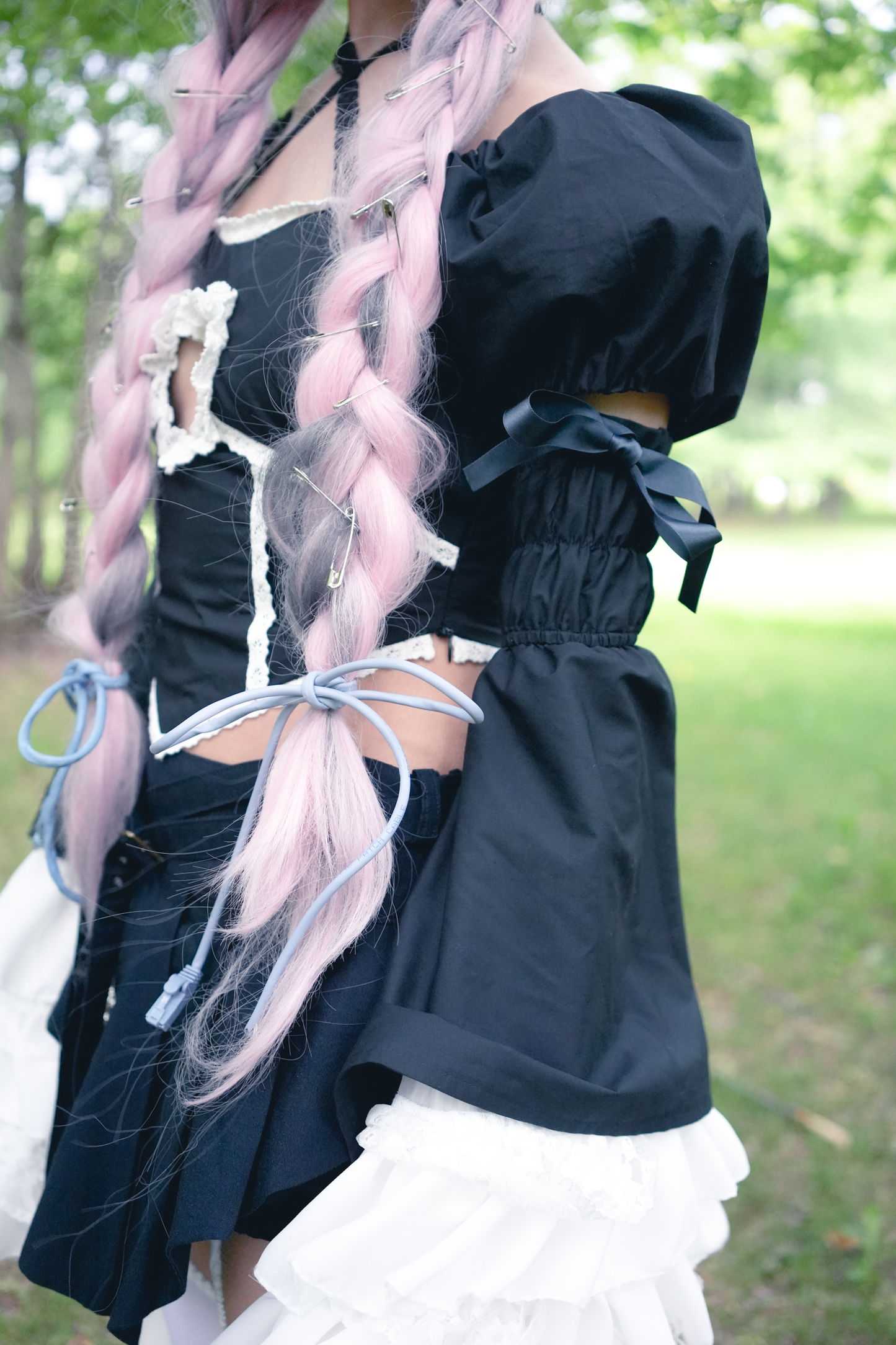 Maiden's Armor Blouse & Arm Warmers (Black)
