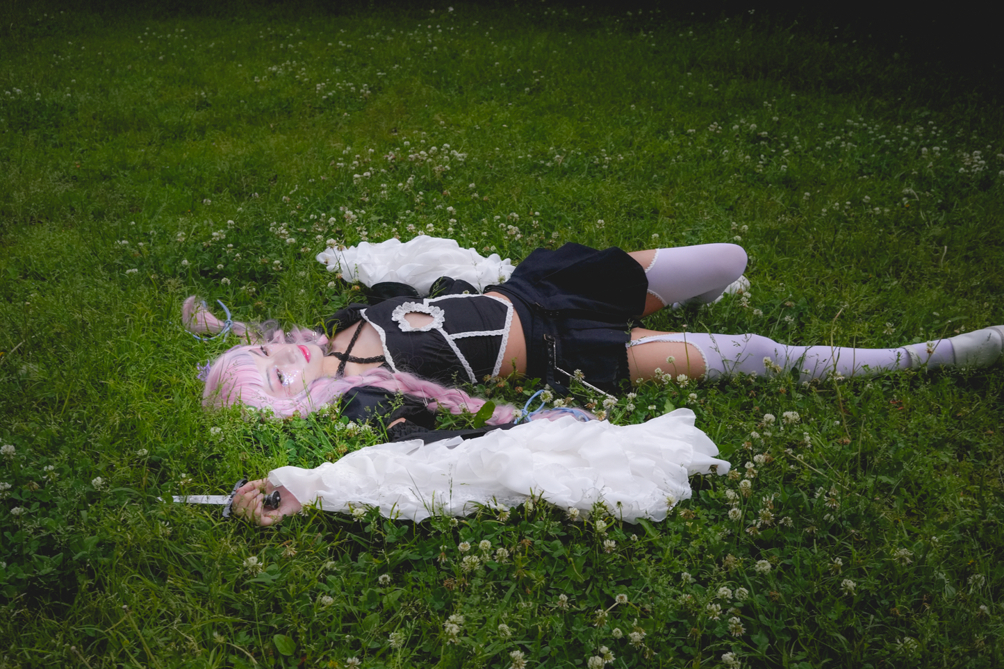 Maiden's Armor Blouse & Arm Warmers (Black)