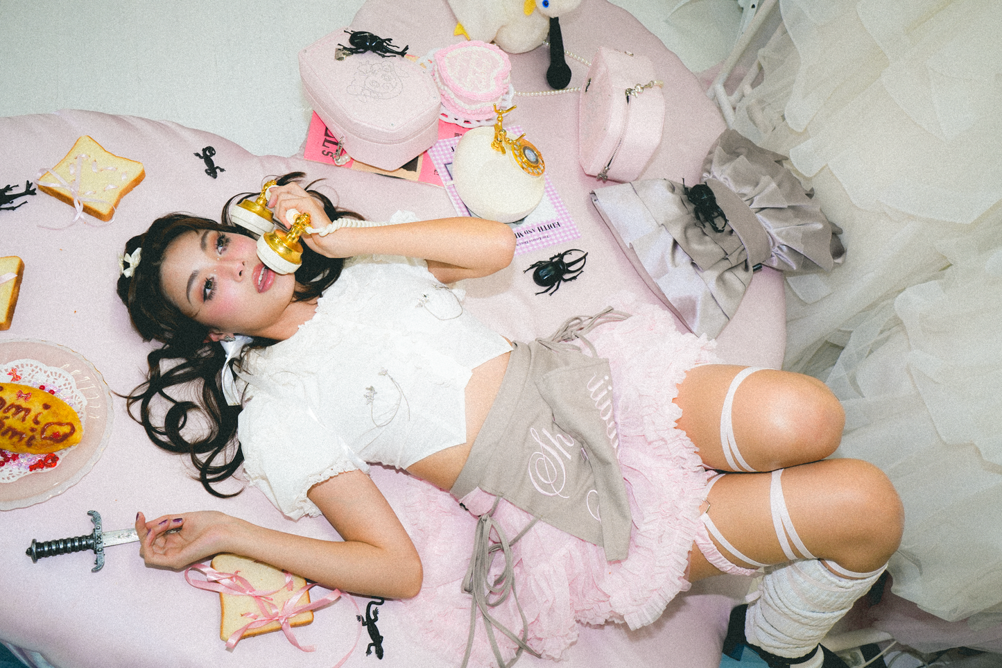 Cupid’s Bind Garter